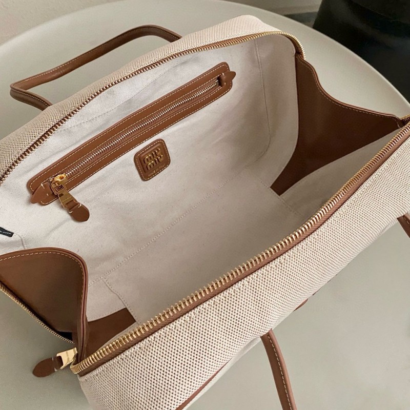 MiuMiu 公文包 