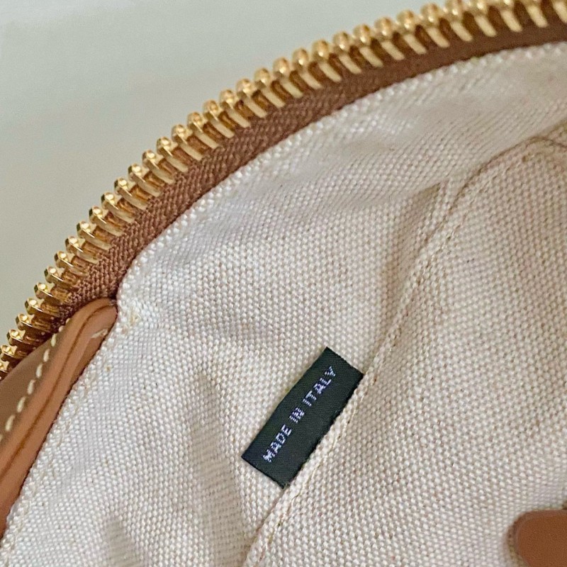 MiuMiu 公文包 