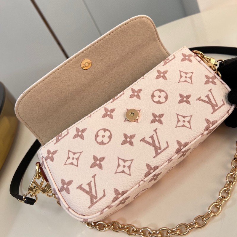 LV Wallet On Chain Ivy
