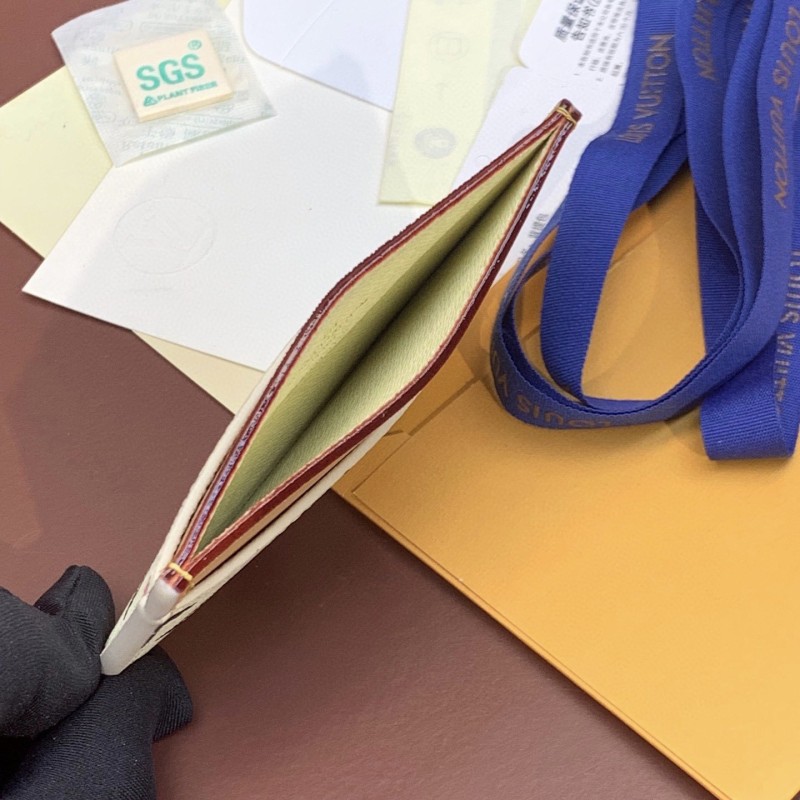 LV Cardholder