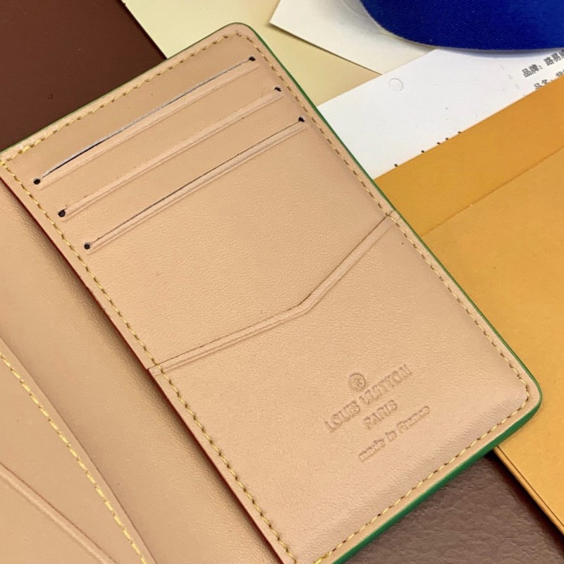 LV Cardholder