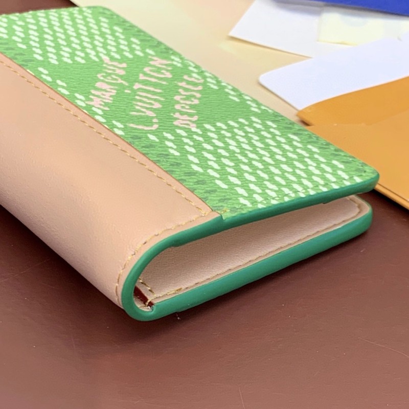 LV Cardholder