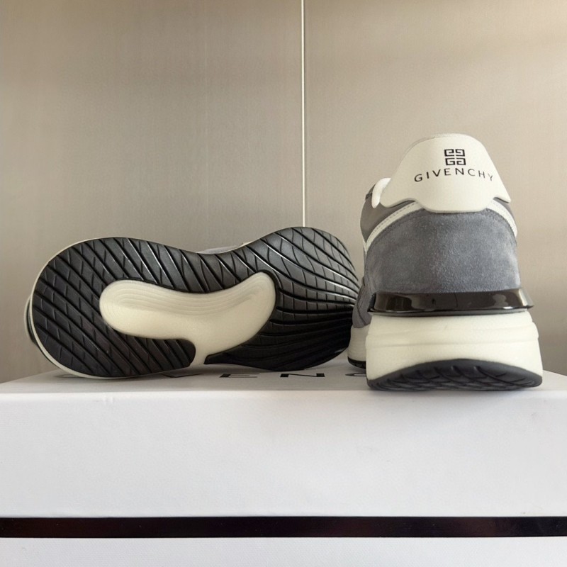 Givenchy Runner Sneaker