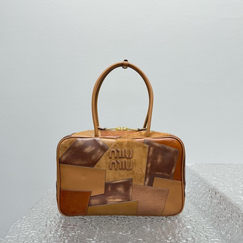 MiuMiu 公文包
