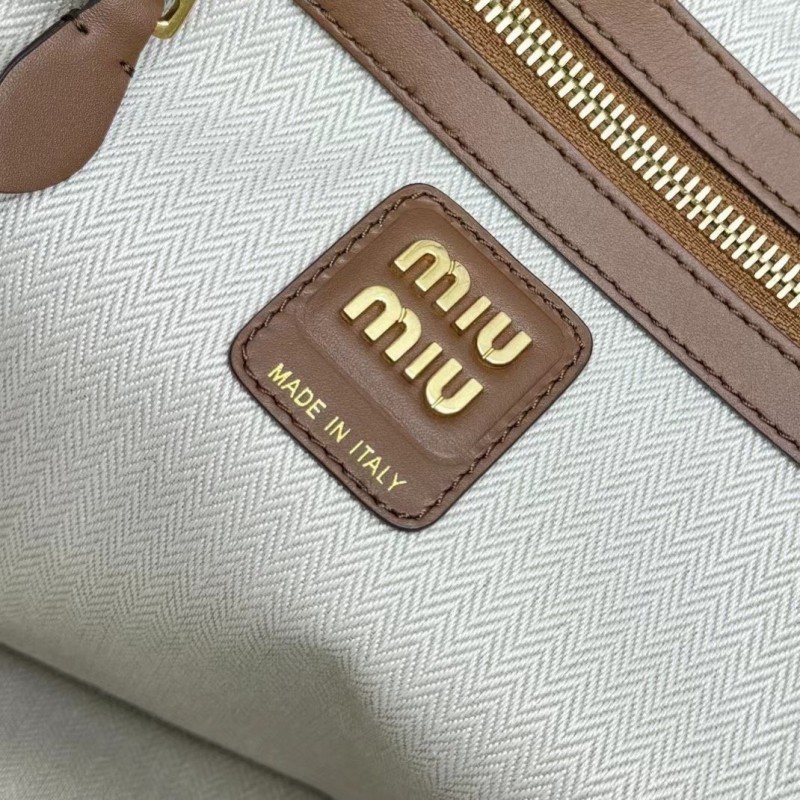 MiuMiu Hobo
