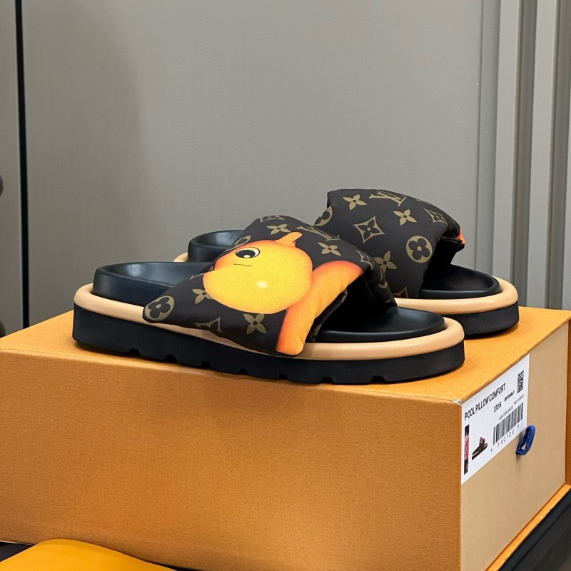 LV Unisex Slippers