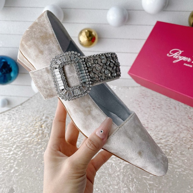 Roger Vivier Flat
