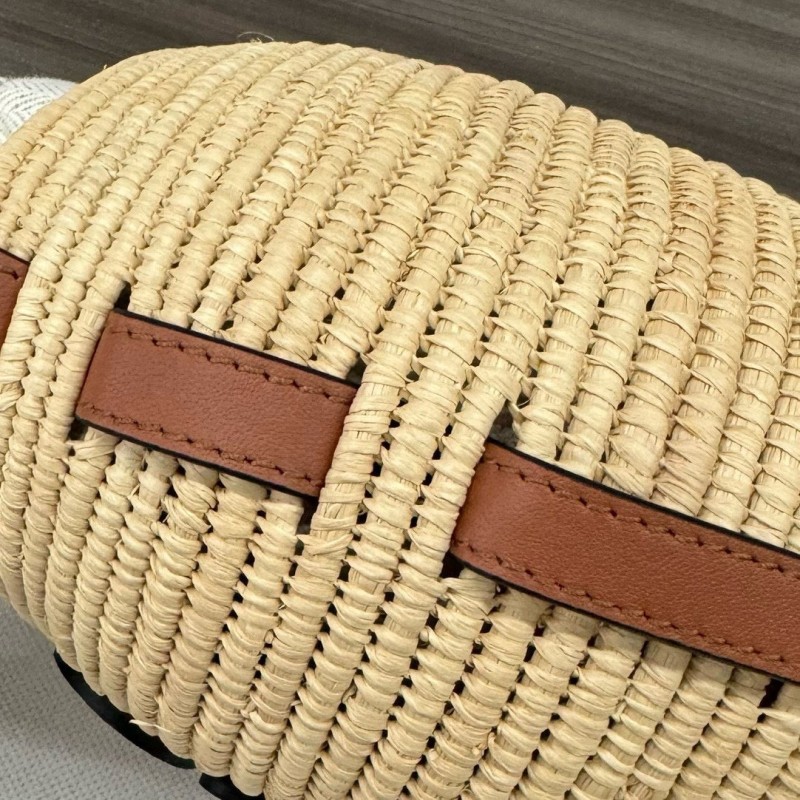 Loewe Basket