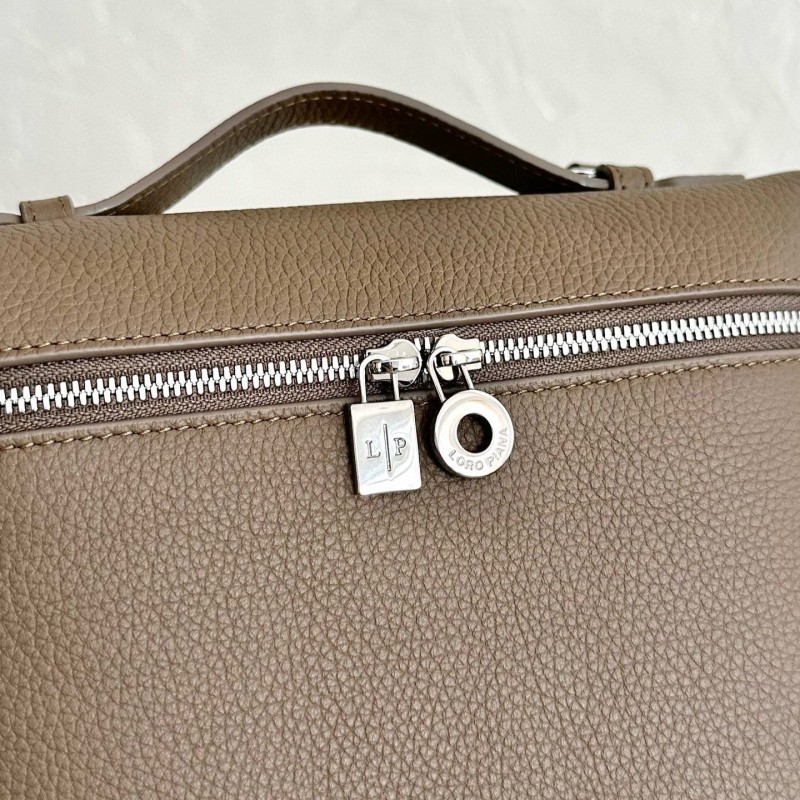 Loro Piana Extra Pocket