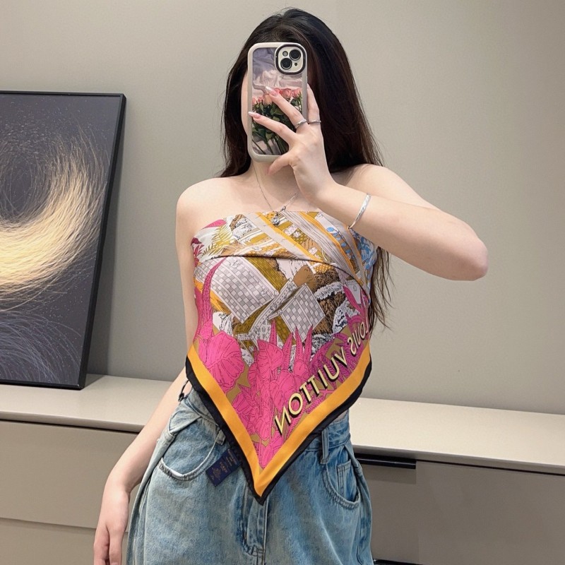 LV Scarf