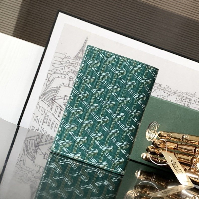 Goyard Passpord Holder