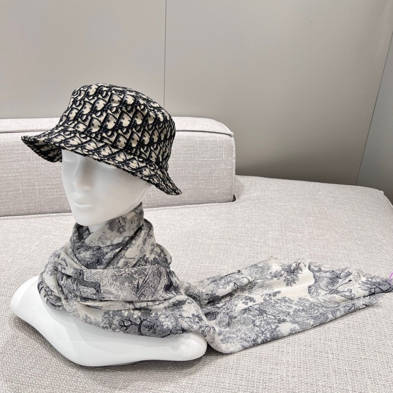 Dior Shawl