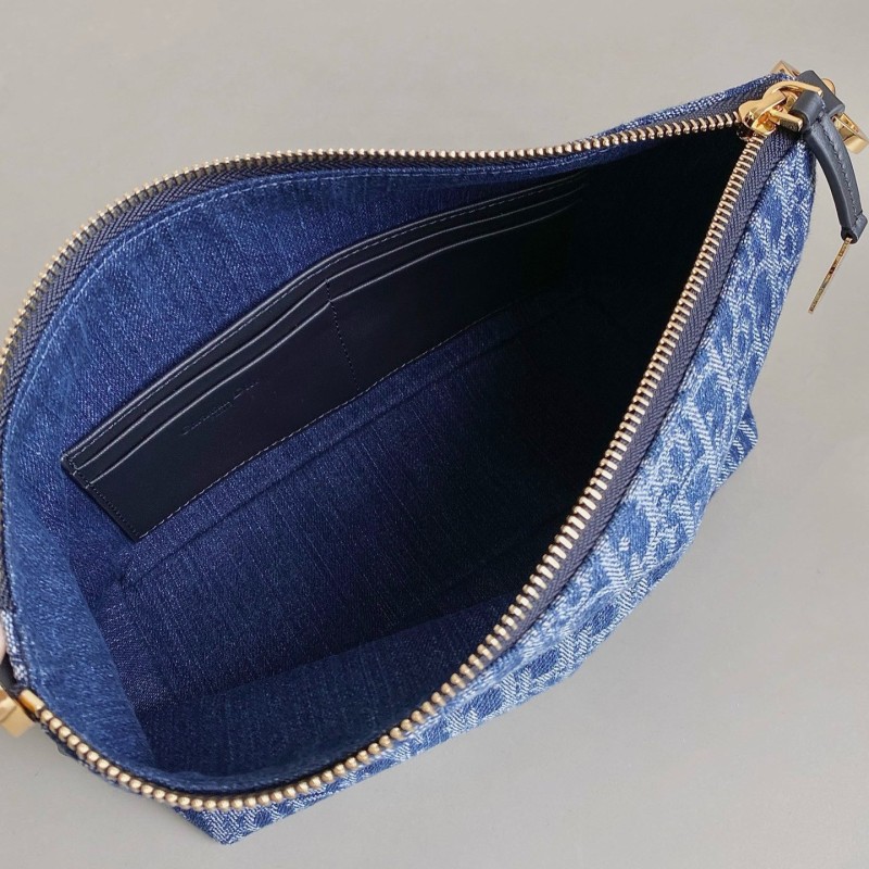 Dior 饭盒包