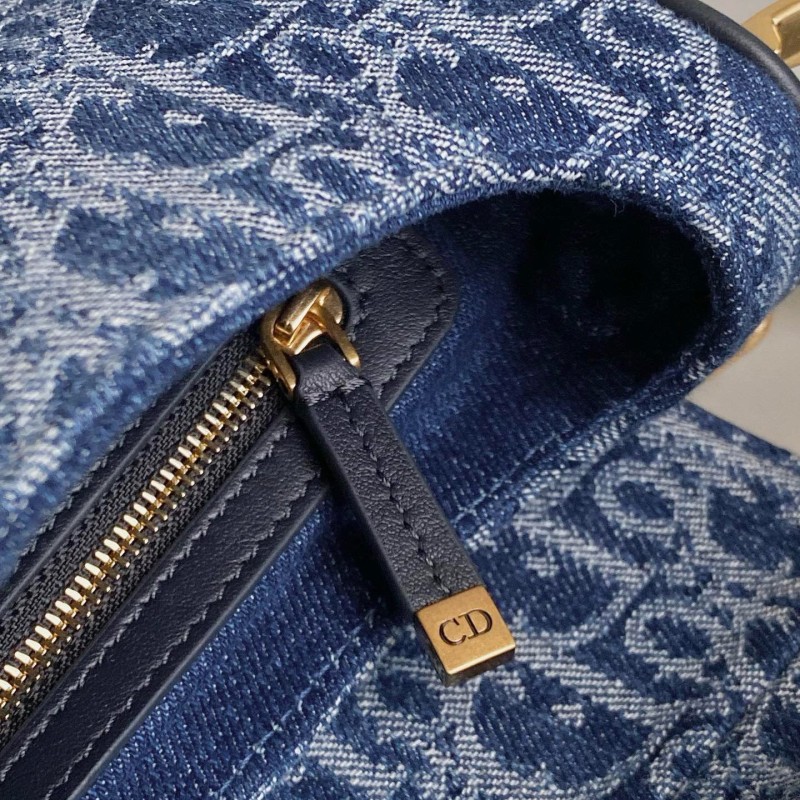 Dior Saddle