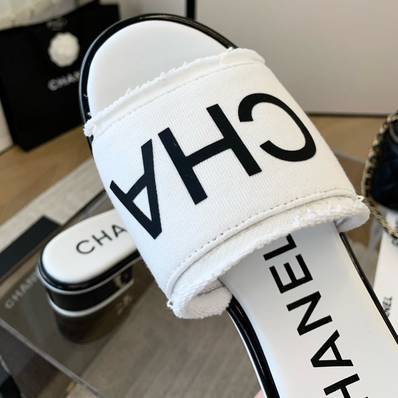 Chanel Sneaker