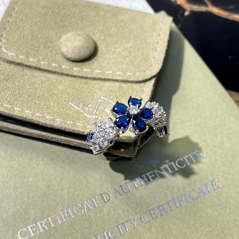 VCA Ring