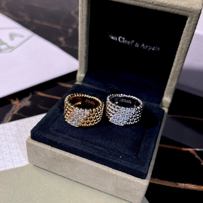 VCA Ring