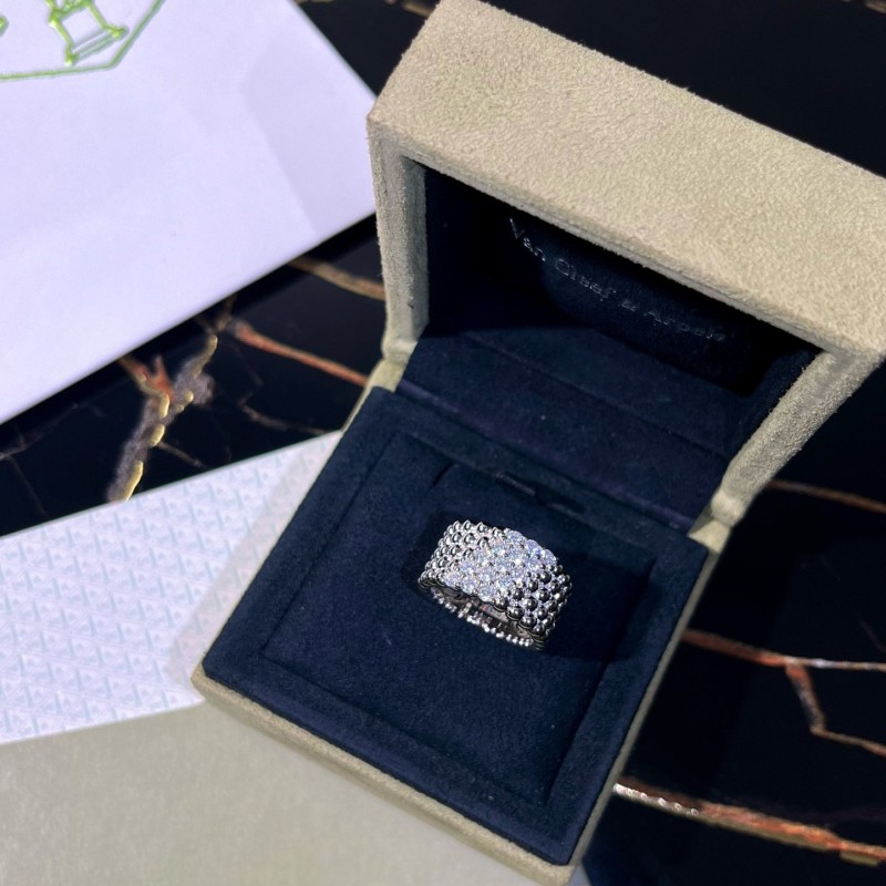 VCA Ring