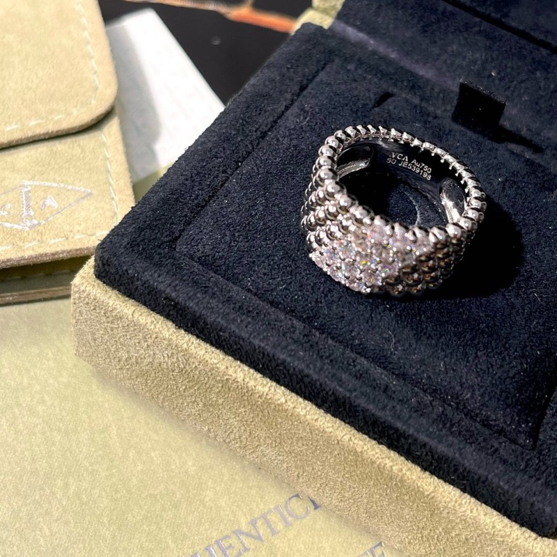 VCA Ring