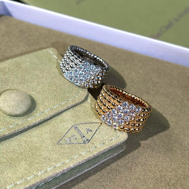VCA Ring
