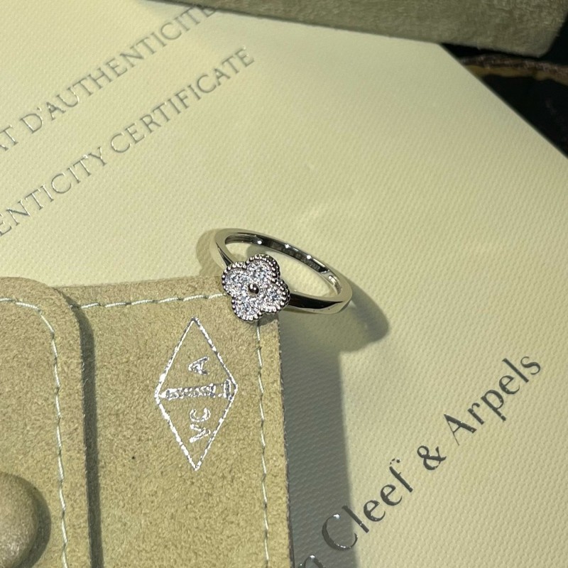 VCA Ring