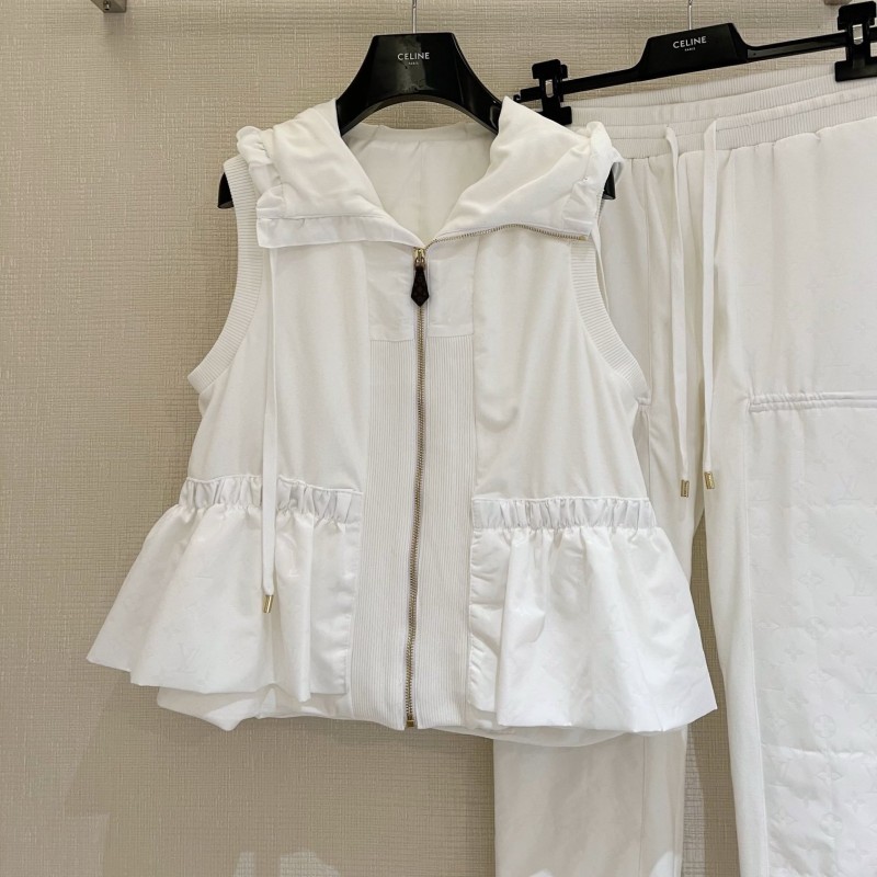 LV Sleeveless Shirt & Pants