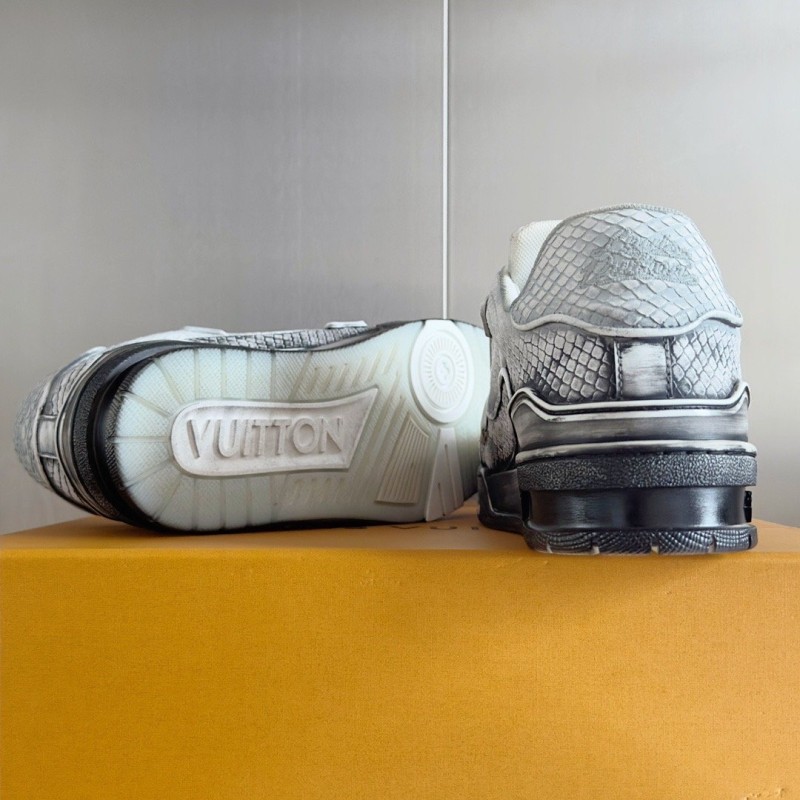 LV Unisex Trainer 