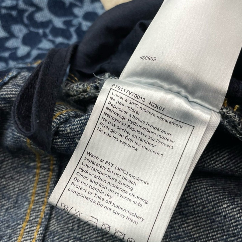Chanel Jeans