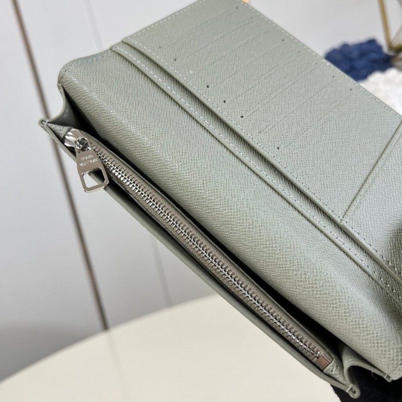 Lv Long Wallet