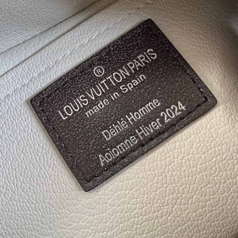 Lv Locker Dopp Kit