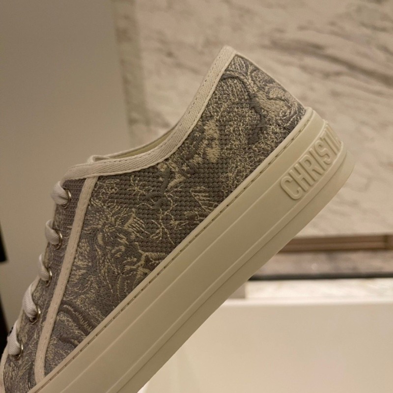 Walk N Dior Sneaker 