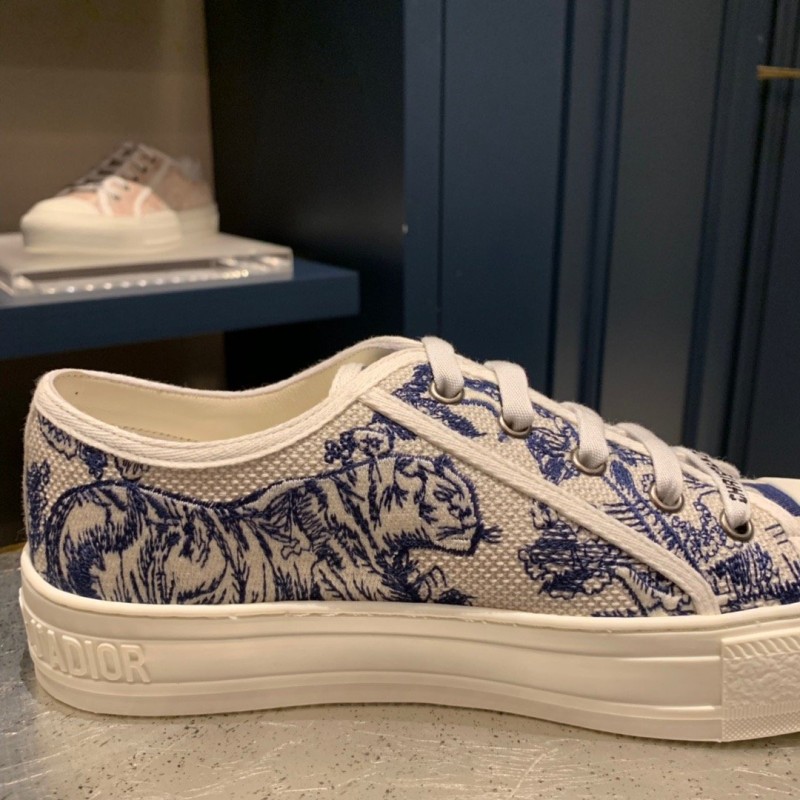 Walk N Dior Sneaker 