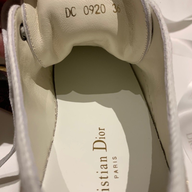 Walk N Dior Sneaker 