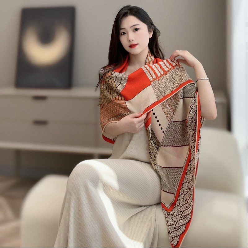 Hermes Poncho