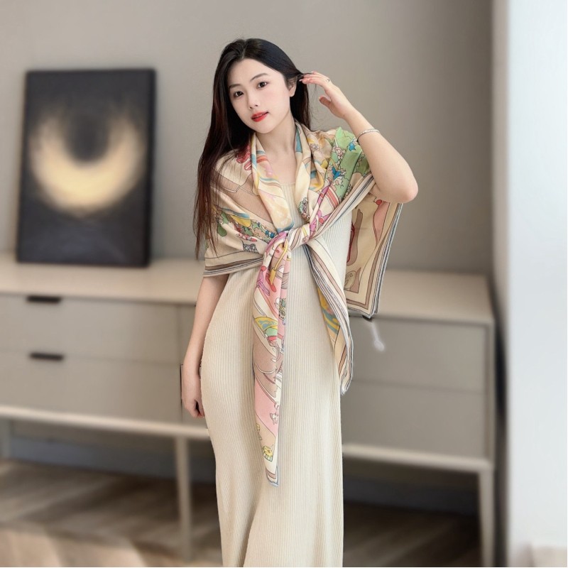 Hermes Poncho