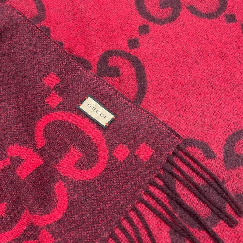 Gucci Long Scarf & Bennie Hat