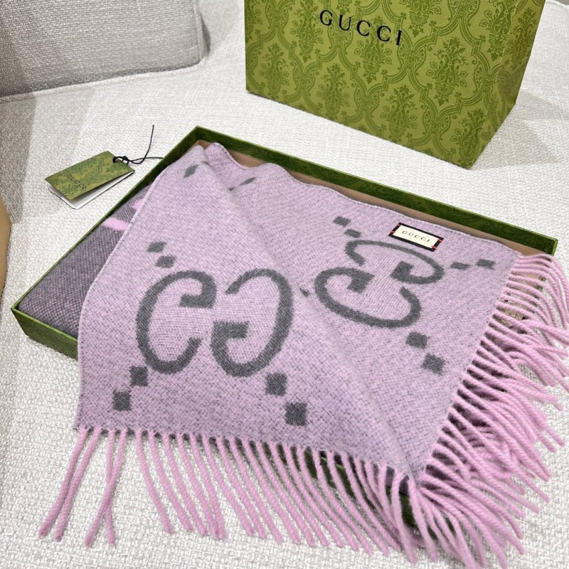 Gucci Long Scarf & Bennie Hat