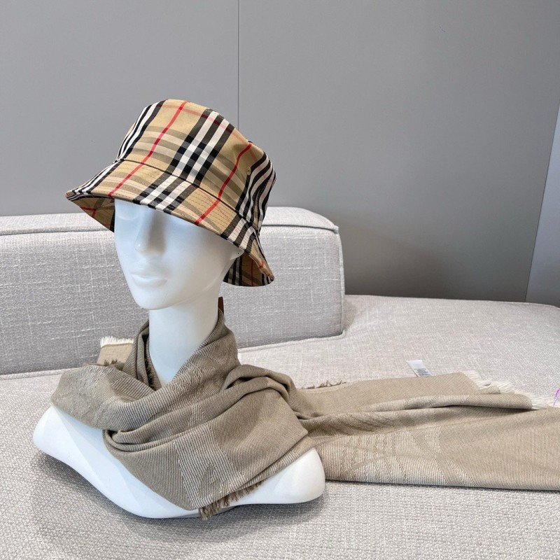 Burberry Long Scarf 