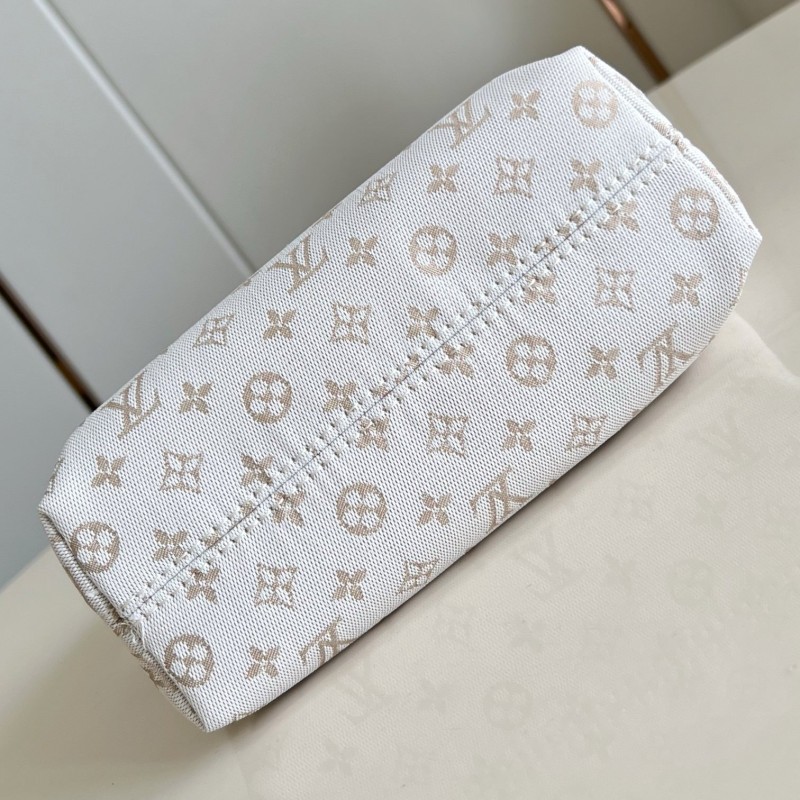 LV Hills Pochette