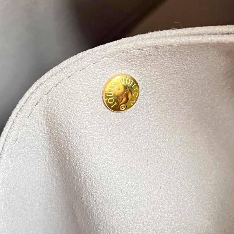 LV Neonoe BB