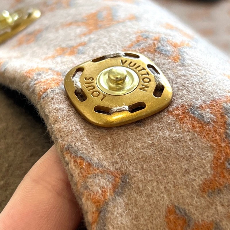 LV Coat