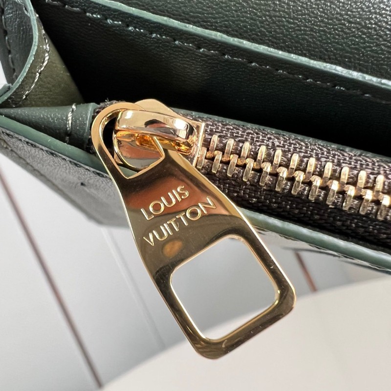 Lv Long Wallet