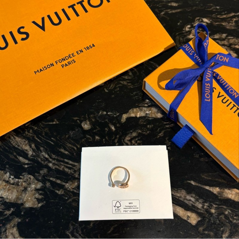LV Ring
