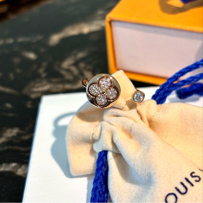 LV Ring