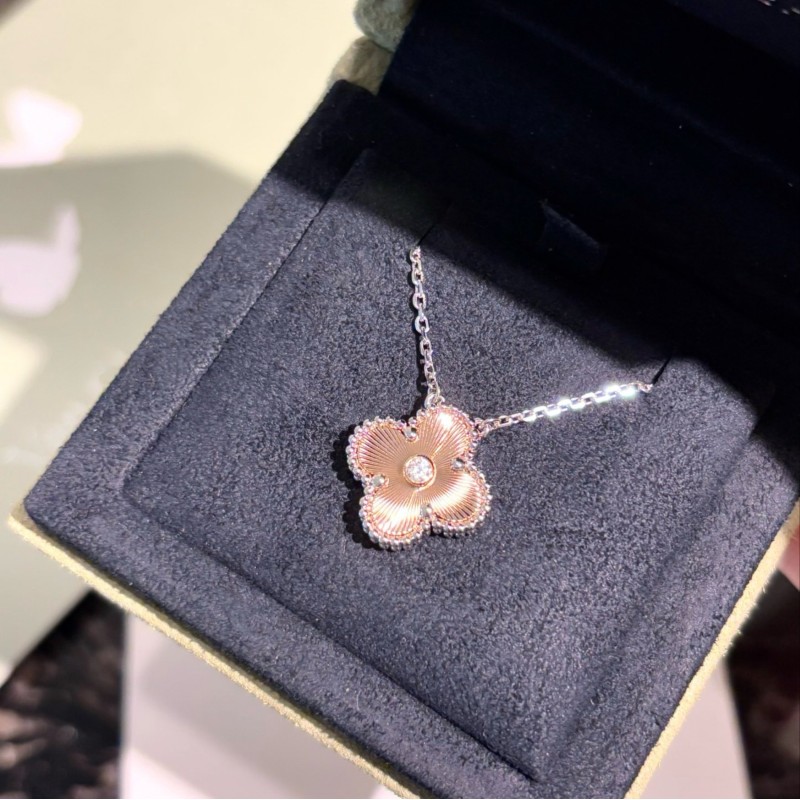 VCA Necklace
