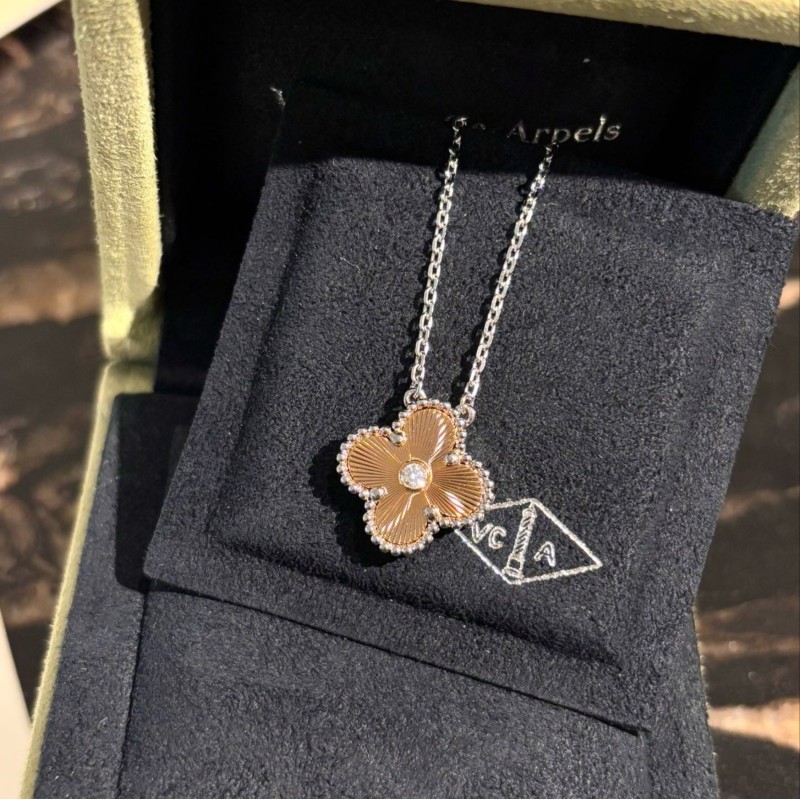 VCA Necklace