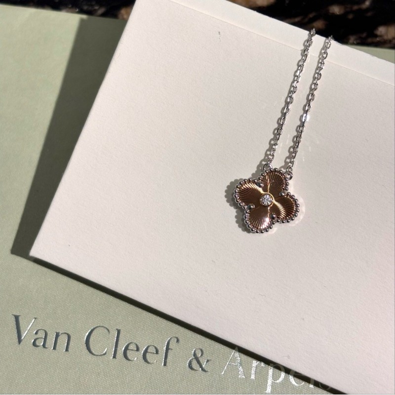 VCA Necklace
