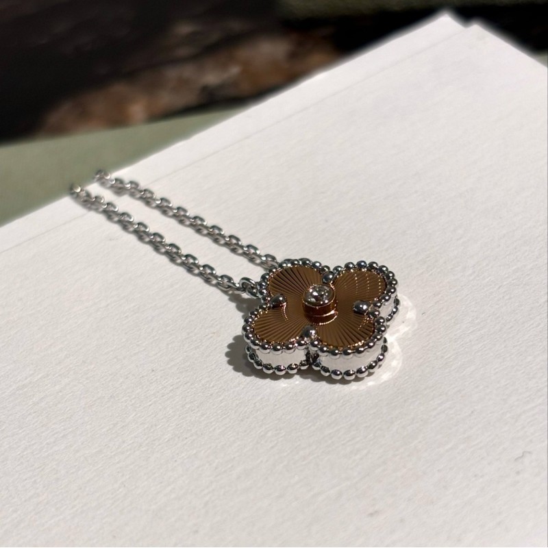 VCA Necklace