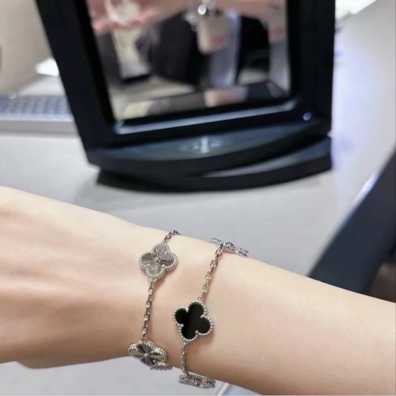VCA Bracelet