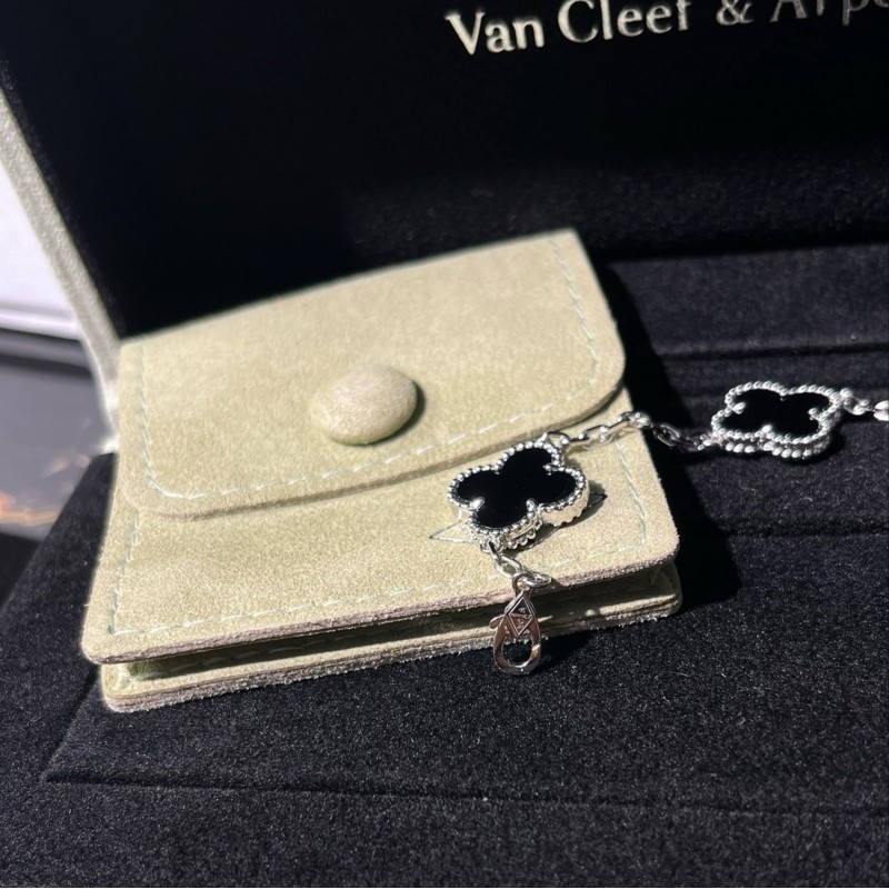 VCA Bracelet